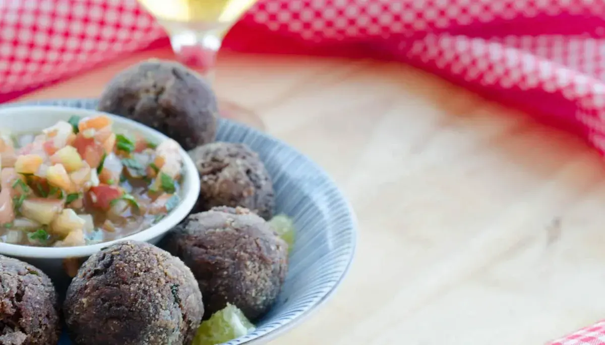 Bolinho de Feijoada: Receita Deliciosa e Fácil!