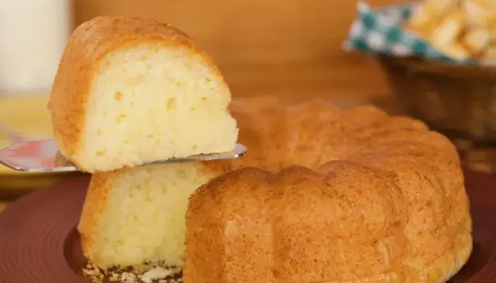 Experimente o Delicioso Bolo de Pão de Queijo Hoje!