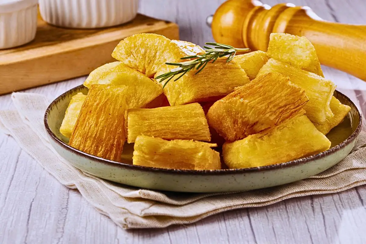 Mandioca Frita na Airfryer: Crocante, Saudável e Muito Fácil de Fazer!