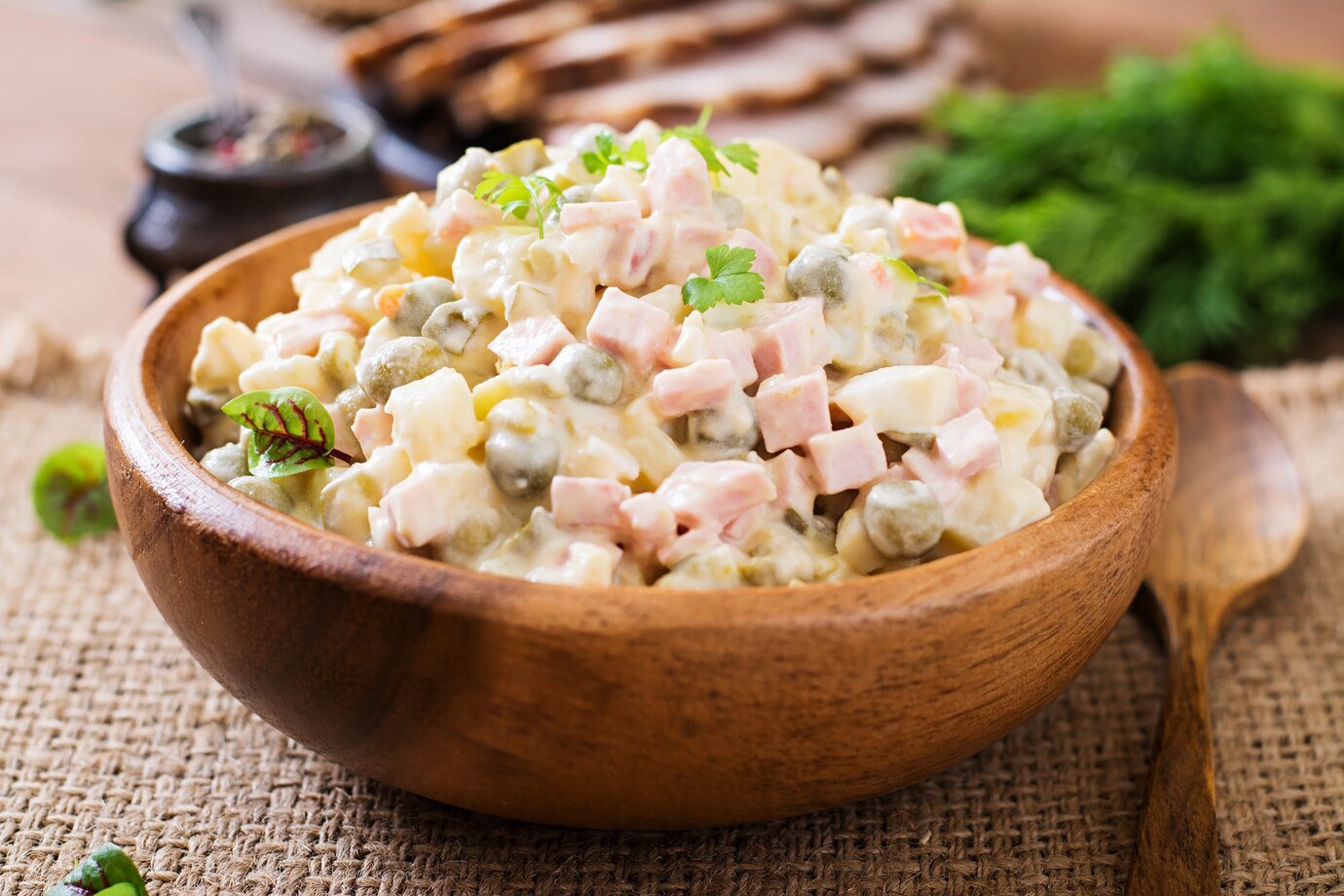 Salada de Maionese Natalina: Receita Fácil e Refrescante